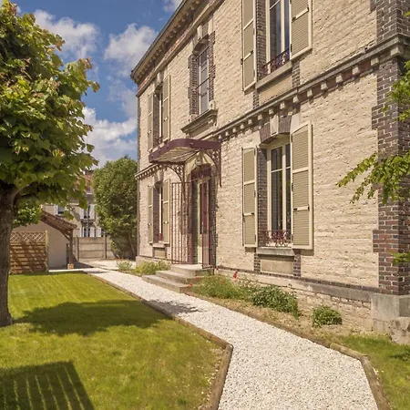 Apartment Bonappart 14 - Charme Napoleonien & Confort Troyes