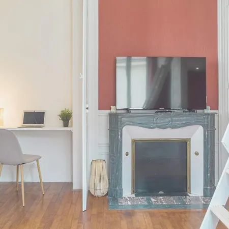Apartment Bonappart 14 - Charme Napoleonien & Confort